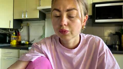 Marta online show from May 2026 01:05:02 PM