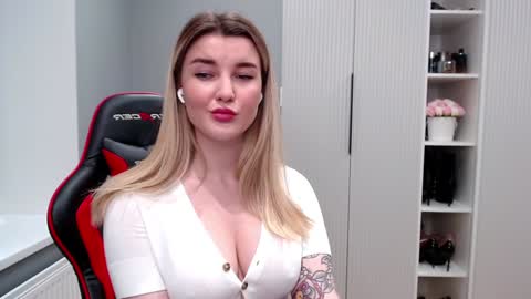 Marti online show from March 2025 12:42:01 AM