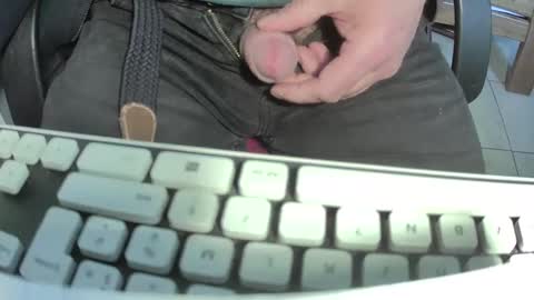 Snapshot of martial04 chatting on January 2025 11:54:02 AM martial04 online show from January 2025 11:54:02 AM