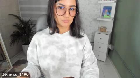 Martina online show from September 2025 06:03:01 AM