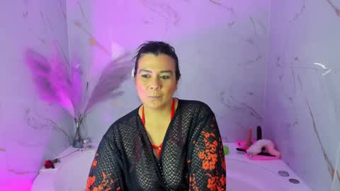   MARTINA   online show from February 2025 12:24:02 PM