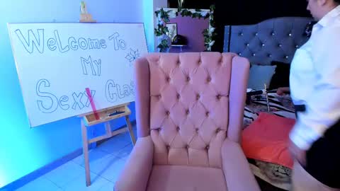   MARTINA   online show from March 2025 12:34:01 PM