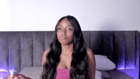 Laura online show from January 2025 08:30:02 PM