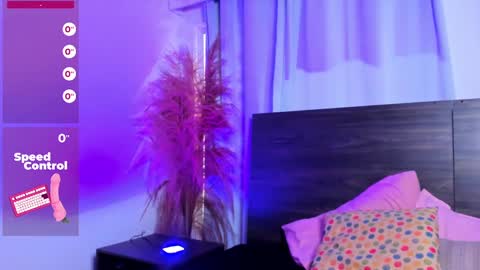 martina mIIler online show from February 2025 12:43:02 PM