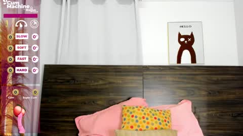 martina mIIler online show from February 2025 12:43:01 PM