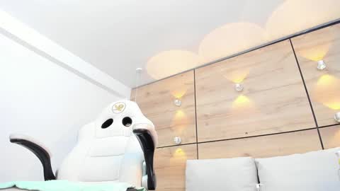 martina touss  online show from February 2025 01:04:02 AM