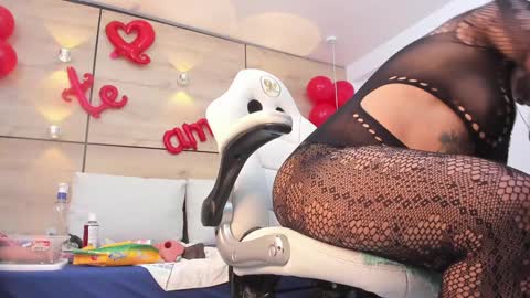 martina touss  online show from February 2025 03:19:01 AM