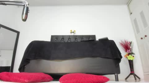 Martina online show from May 2026 01:02:04 AM