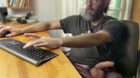 Martincito online show from December 2024 04:29:02 PM