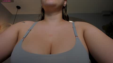 Martinna Bonnet online show from December 2024 10:35:02 AM