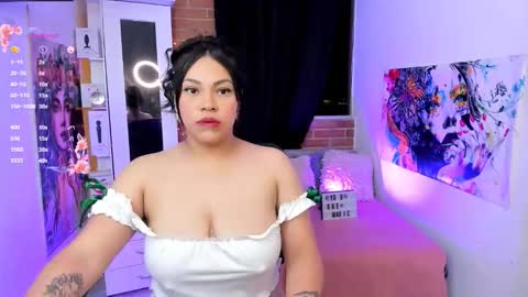 Snapshot of mary_bruss chatting on September 2025 01:38:02 AM online show from September 2025 01:38:02 AM