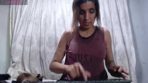 Mary Hellen online show from January 2025 07:04:02 AM