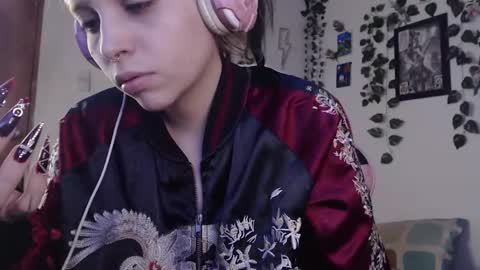                      100   online show from December 2024 07:24:02 AM