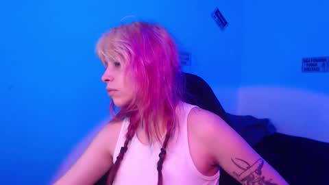                      100   online show from November 2025 07:30:02 AM