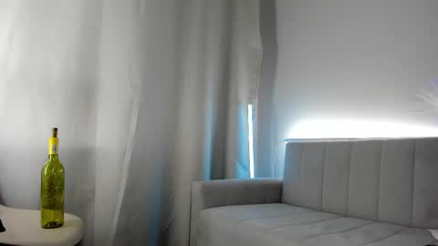 Julia online show from February 2025 06:26:02 AM