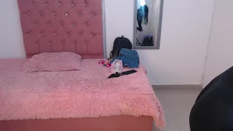 Hi guys im Mary  online show from February 2025 12:11:02 PM