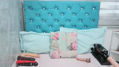  Mary Moon  online show from February 2025 02:05:01 PM