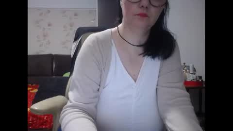 Mary online show from March 2025 10:06:02 AM