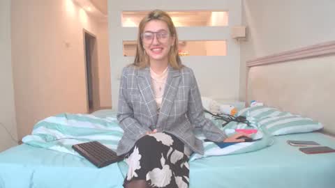 marya442004 online show from October 2025 10:02:01 AM