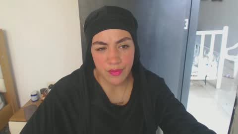 Snapshot of maryam_arabicmilk chatting on January 2025 07:18:02 PM maryam_arabicmilk online show from January 2025 07:18:02 PM