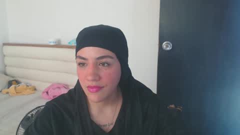 Snapshot of maryam_arabicmilk chatting on January 2025 07:18:01 PM maryam_arabicmilk online show from January 2025 07:18:01 PM