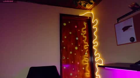     online show from May 2026 06:19:02 AM
