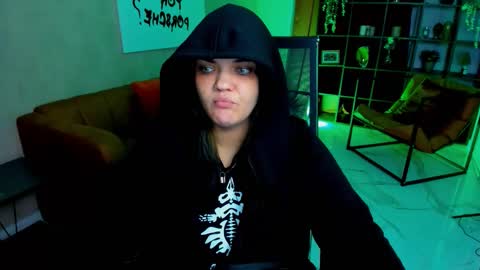 Mary online show from September 2025 09:04:02 PM