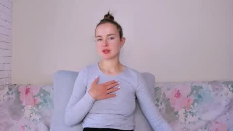 Mari online show from April 2026 07:55:01 AM