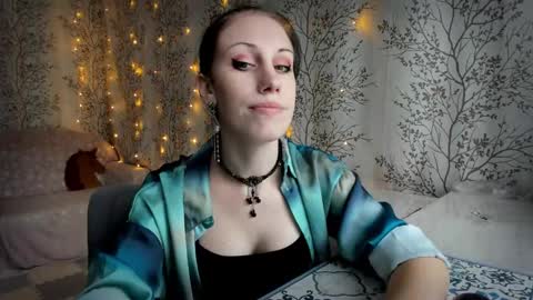 Mary Lou online show from September 2025 09:36:02 AM