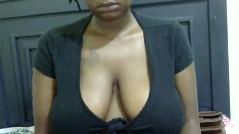 marylov23 online show from November 2025 03:01:02 AM