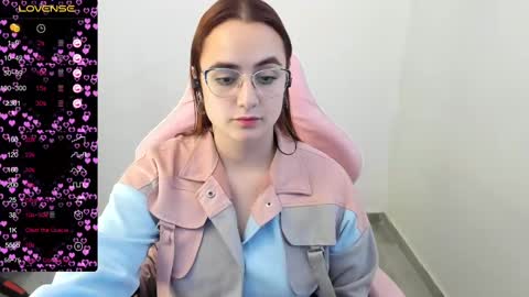 Dulce Maria online show from February 2025 10:58:01 PM