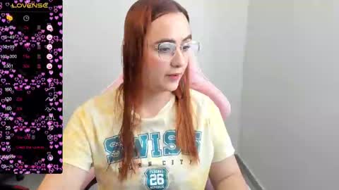 Dulce Maria online show from February 2025 04:56:02 PM