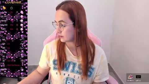 Dulce Maria online show from February 2025 11:04:01 PM