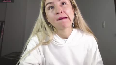 maryly rose online show from October 2025 05:02:02 PM