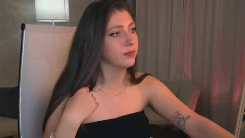 Mary Miller online show from September 2025 09:33:01 AM