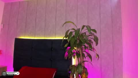 marysofff online show from November 2025 07:58:01 PM