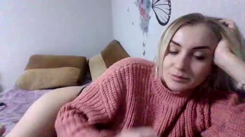 maryyemm online show from January 2025 04:11:02 PM