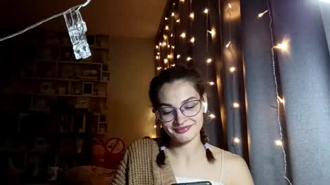 Kelly online show from March 2026 09:15:01 AM