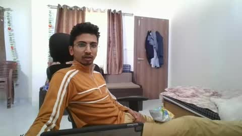 maskboyz2003 online show from December 2024 07:58:02 AM