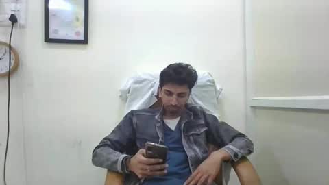 maskboyz2003 online show from February 2025 03:31:01 PM