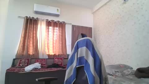 Mask Boy online show from November 2025 03:41:01 AM