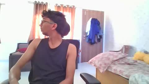 Snapshot of maskboyz2004 chatting on March 2026 02:37:02 AM Mask Boy online show from March 2026 02:37:02 AM