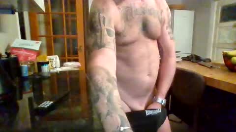 Masked Masturbation Couple online show from October 2025 11:10:02 PM