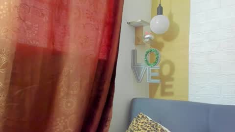 Snapshot of maskedgirl01 chatting on September 2025 07:13:01 PM Scarlet online show from September 2025 07:13:01 PM