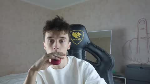 Snapshot of mason_warhol chatting on October 2025 10:01:01 PM Mason online show from October 2025 10:01:01 PM