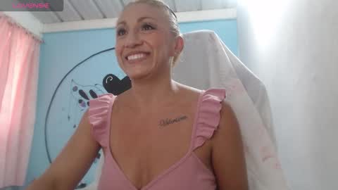 massiel ferreti online show from November 2025 10:32:02 PM