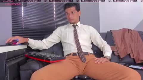 I am Massimo online show from July 2026 01:38:01 PM