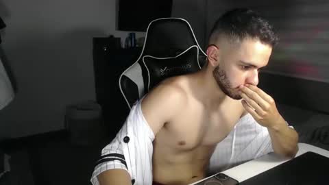 massimo online show from November 2025 10:58:02 PM