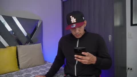 massimo_vidal online show from October 2025 01:00:02 PM