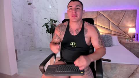 Massimo Contie online show from December 2024 02:02:01 PM